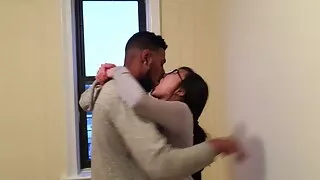 Brazzers کی طرف سے خوبصورت رومی بارش کے ساتھ زبانی آواز