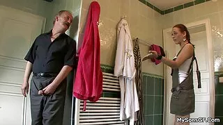 بریزرز سے خوبصورت پینی پیکس کے ساتھ لیگز آن شولڈرز فحش