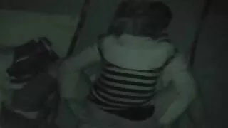 پرائیویٹ سے سینگ لیا مسی اور ماریکا چینل کے ساتھ کندھوں پر ٹانگوں کا منظر