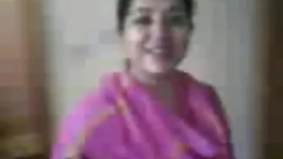 کلب سیونٹین سے خوبصورت مونیکا او کے ساتھ ہینڈ جاب ایکشن